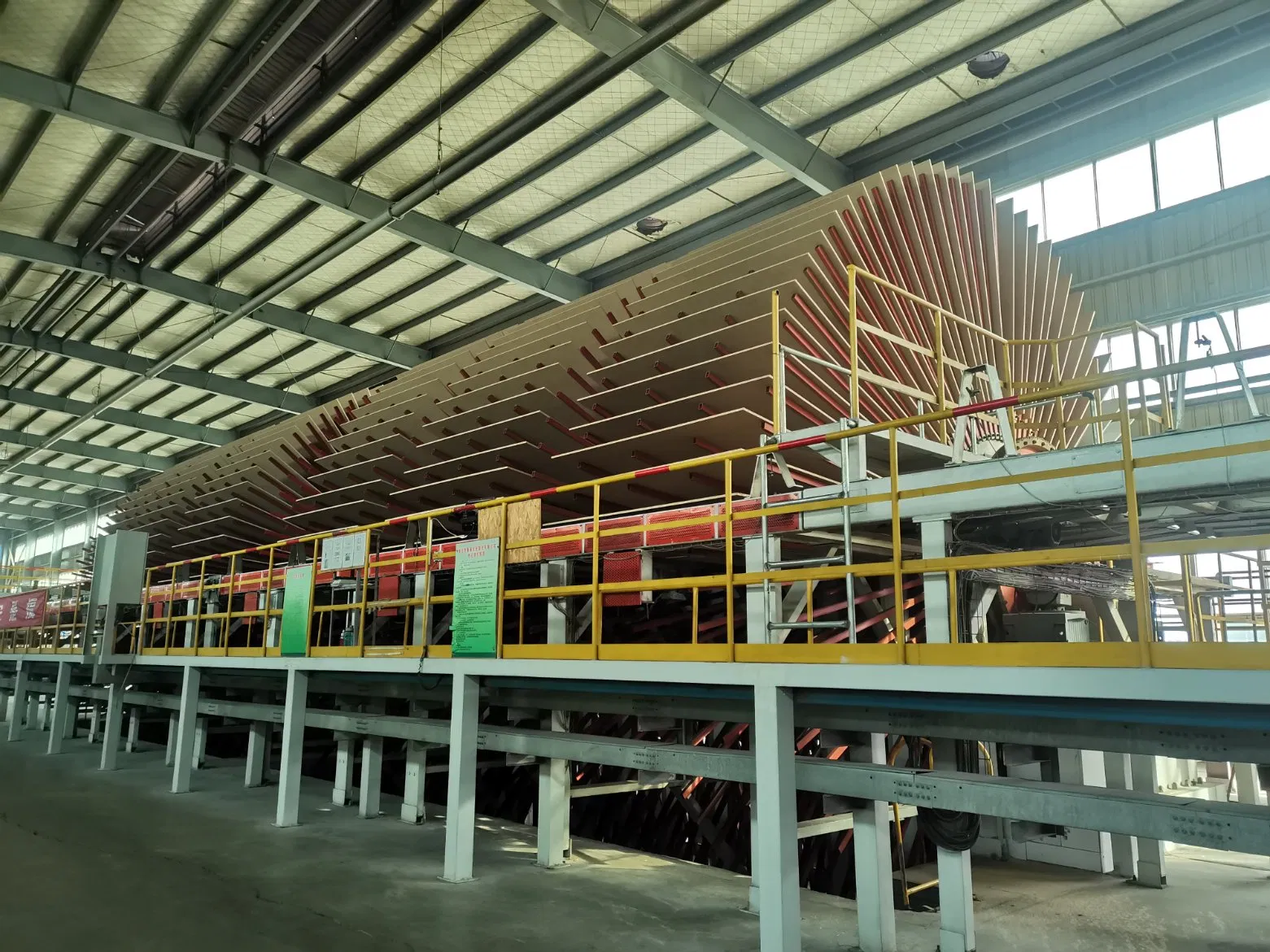 Ready to Ship Planchas OSB 1250X2500 OSB-3 9mm 11mm 15mm 18mm Cheap Shipping Cost Chinese Paneles OSB Board 7/16 Construction 9 mm