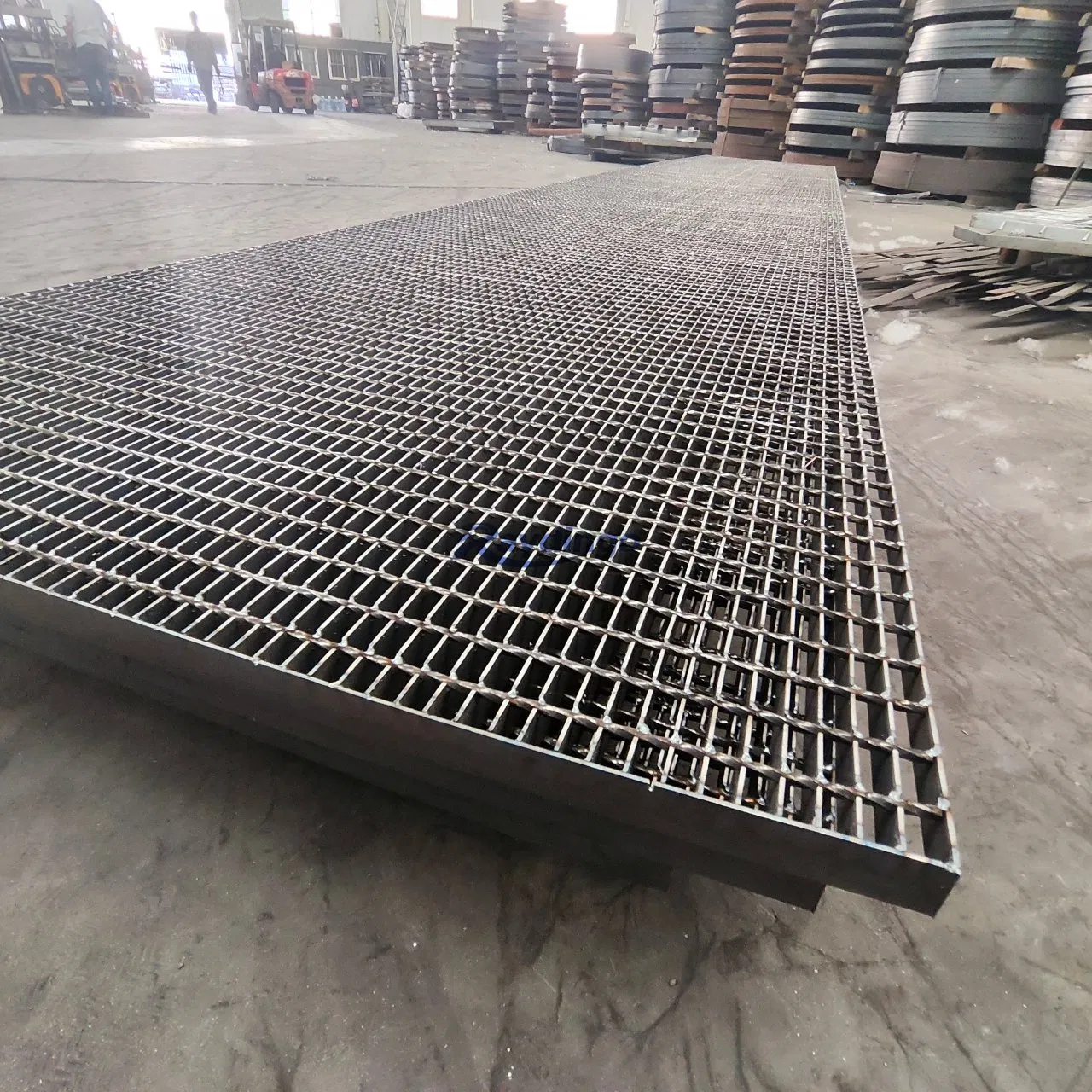 High-Quality Custom Steel Grating Platforms for Building Applications