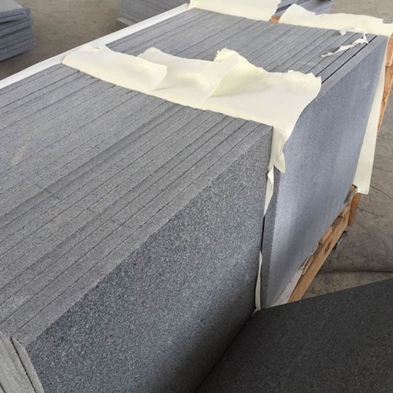 Dark Grey/Raven Granite Pool Coping Tile/Border with Bullnosed Edge