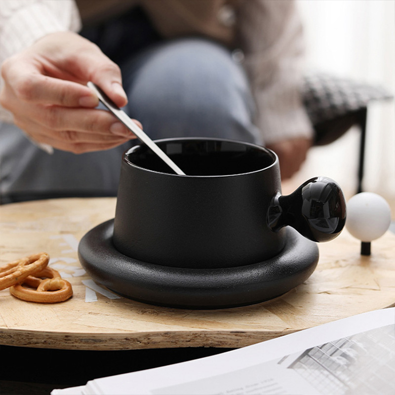 Керамическая чашка с блюдцем Nordic Matte Black