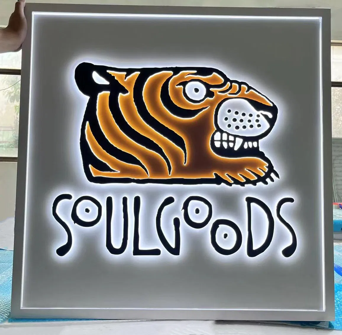 Factory Custom Building Outdoor Mounted LED Backlit Letters Signage