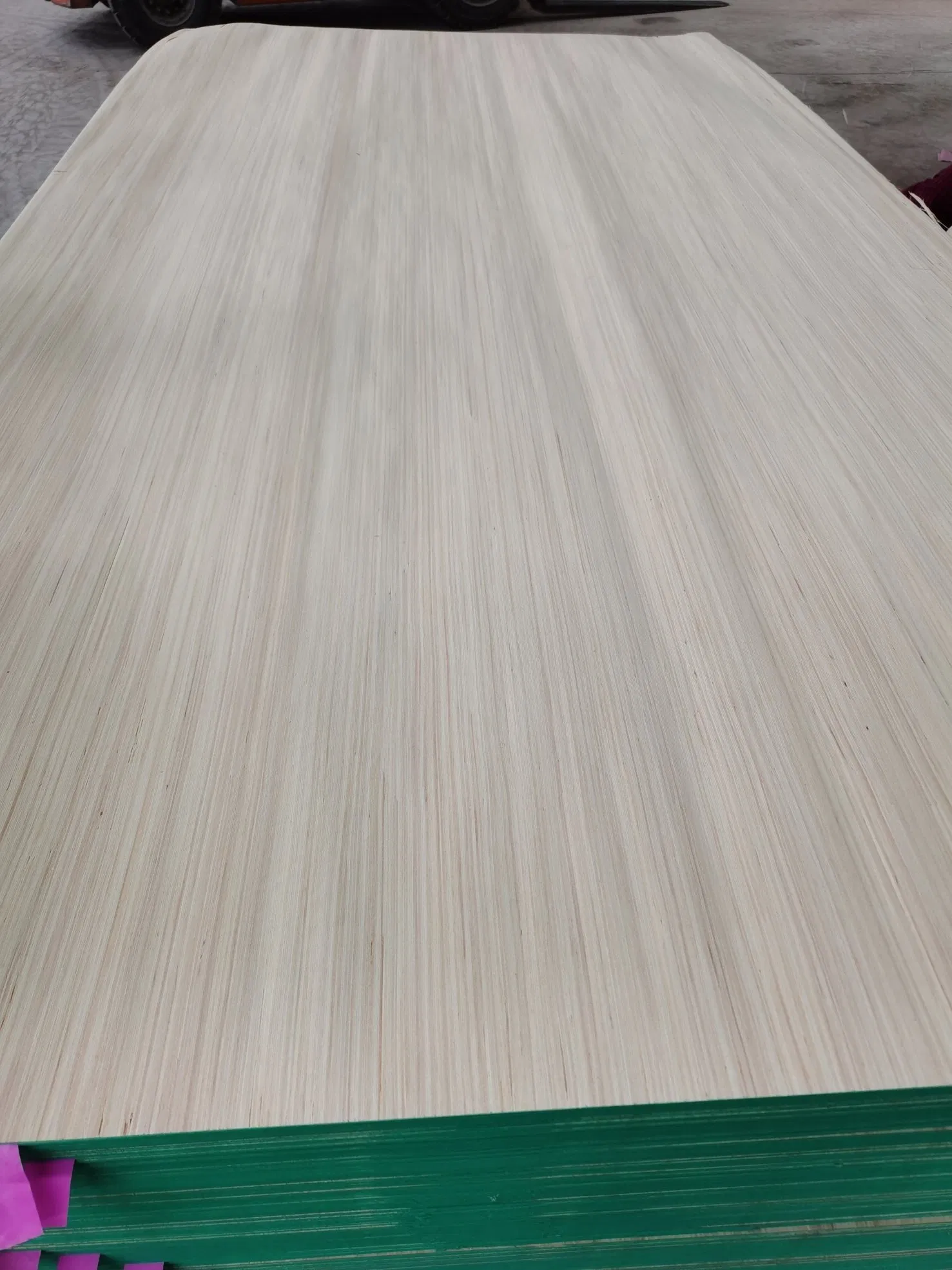 Factory-Poplar Engineer Veneer Big Size 4'x10' for Plywood Use