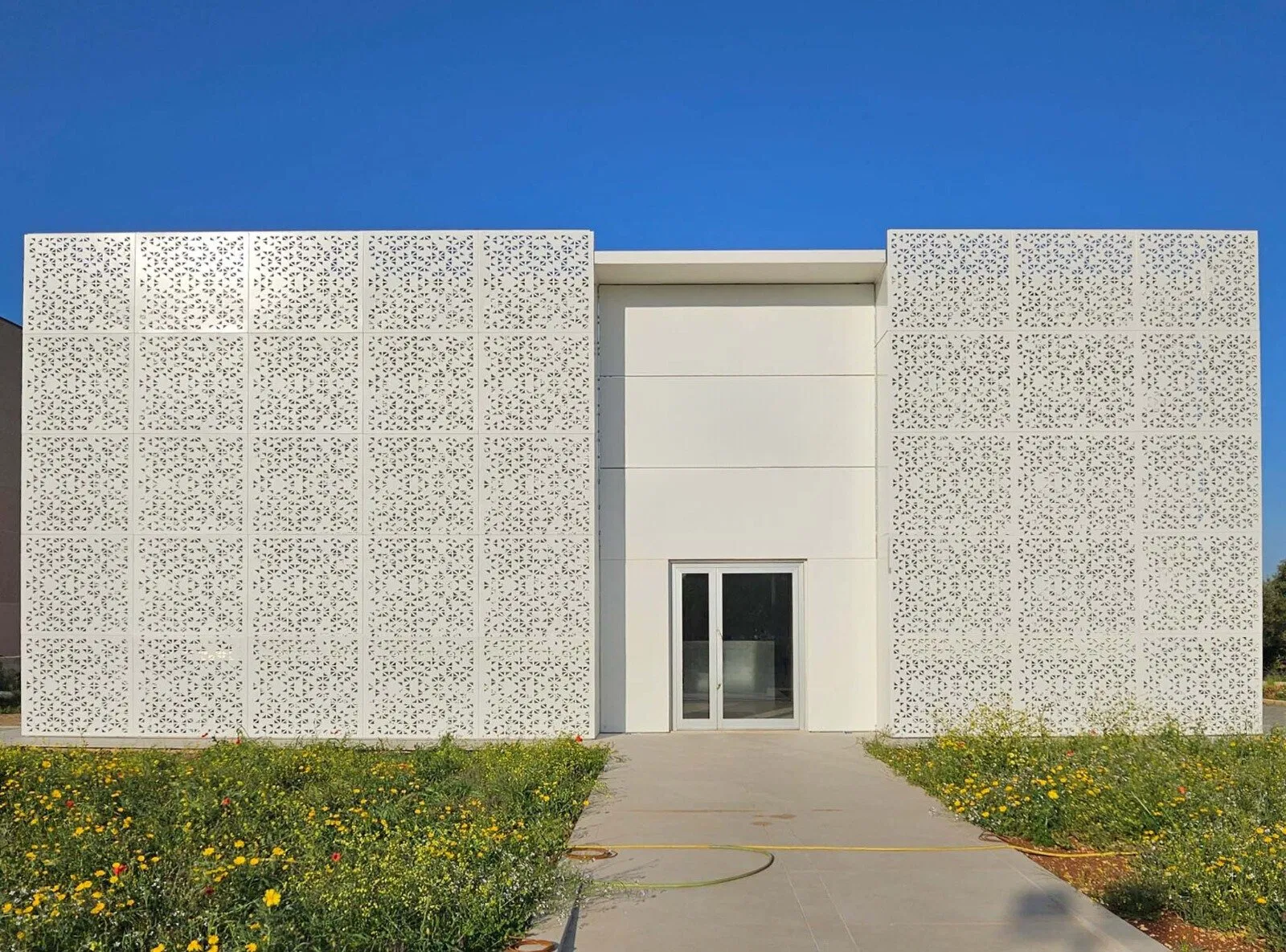 Custom Interior Outdoor Perforated CNC Carving Aluminum Facade