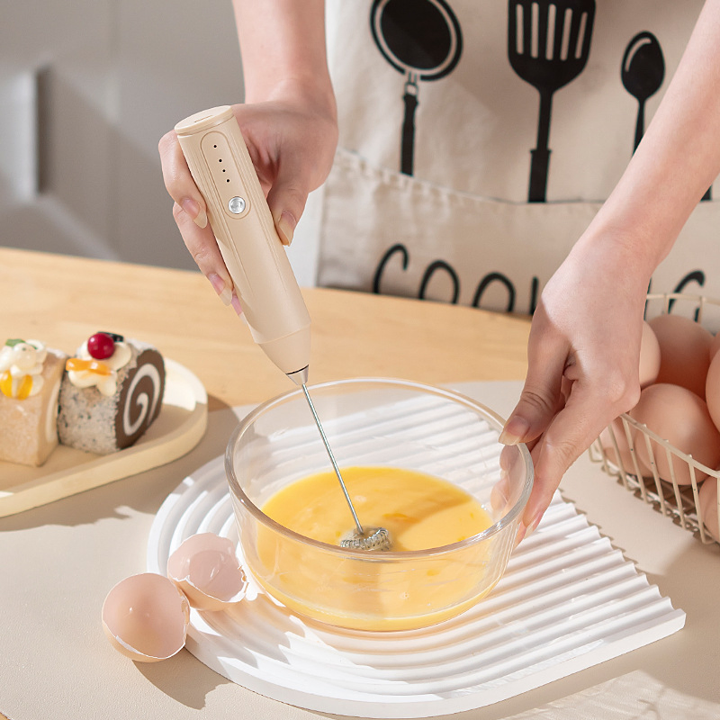 Wholesale Electric Matcha Whisk Set Batidor Espumador Electrico Handheld Froth Whisk