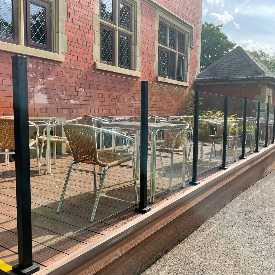 Aluminum Semi Frameless U Base Shoe 12mm Toughened Glazed Railing System