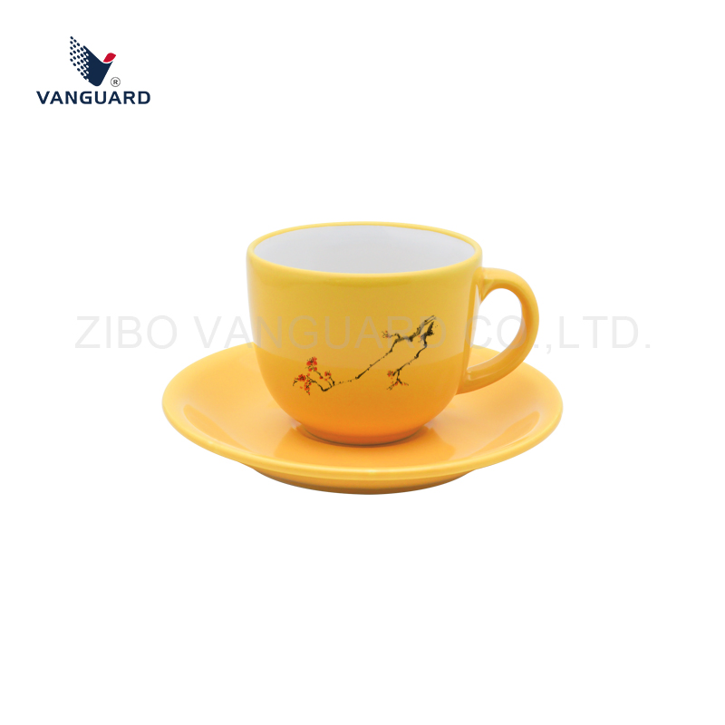 Фарфоровая чашка с блюдцем, цветной дизайн