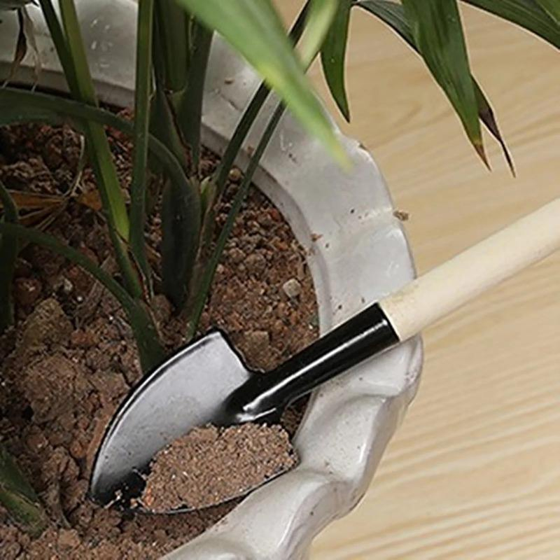 Durable Metal Garden Shovel Set for Planting and Landscaping