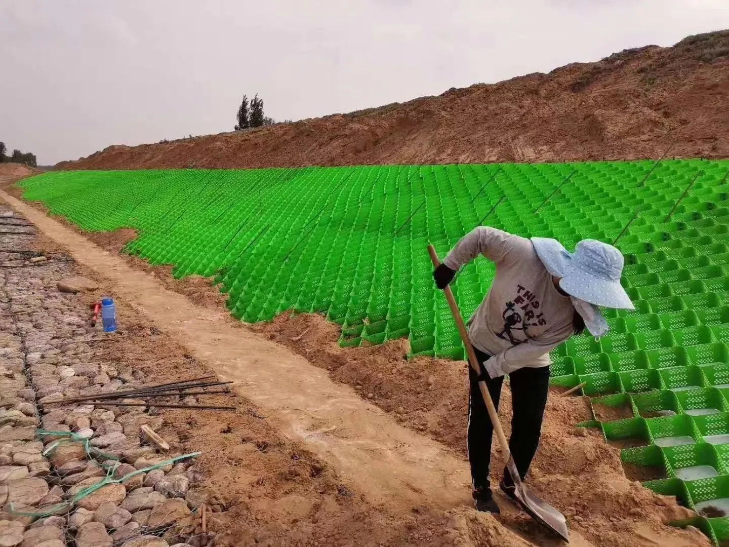 High Strength Plastic Geocell for Road Construction and Driveway Soil Stabilization