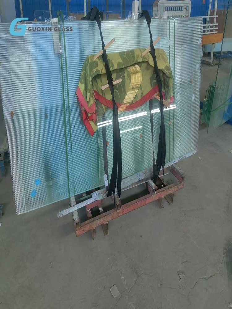 Elegant Custom Frosted Wave Fluted Glass Vase for Stylish Home Decor