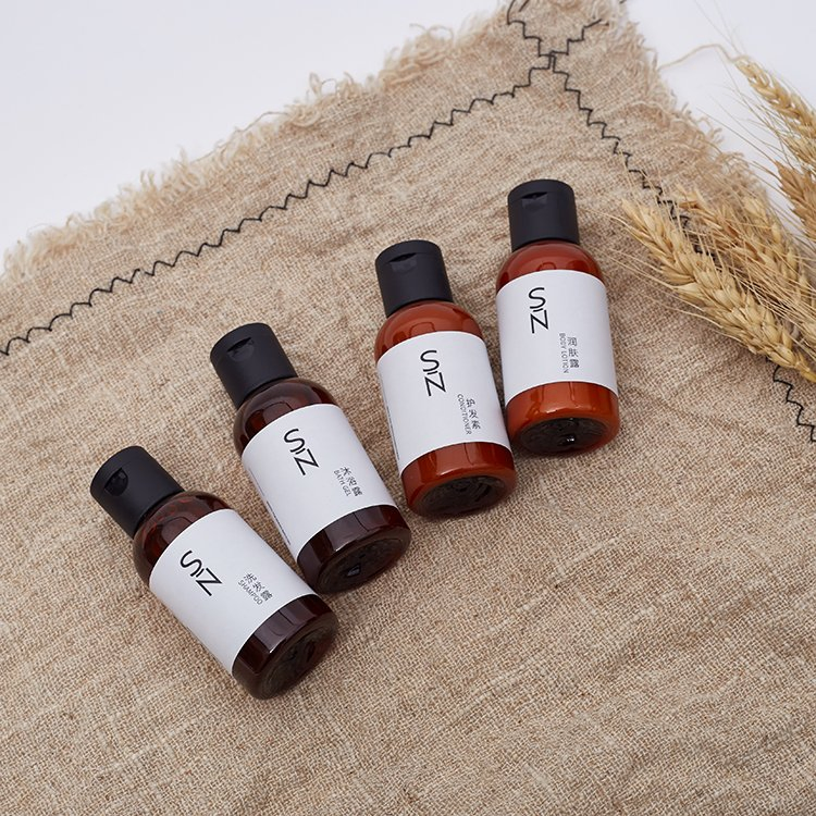 Cheap Custom Private Label 40ml Mini Disposable Hotel Supplies Body Lotion Shampoo and Conditioner Toiletries Set