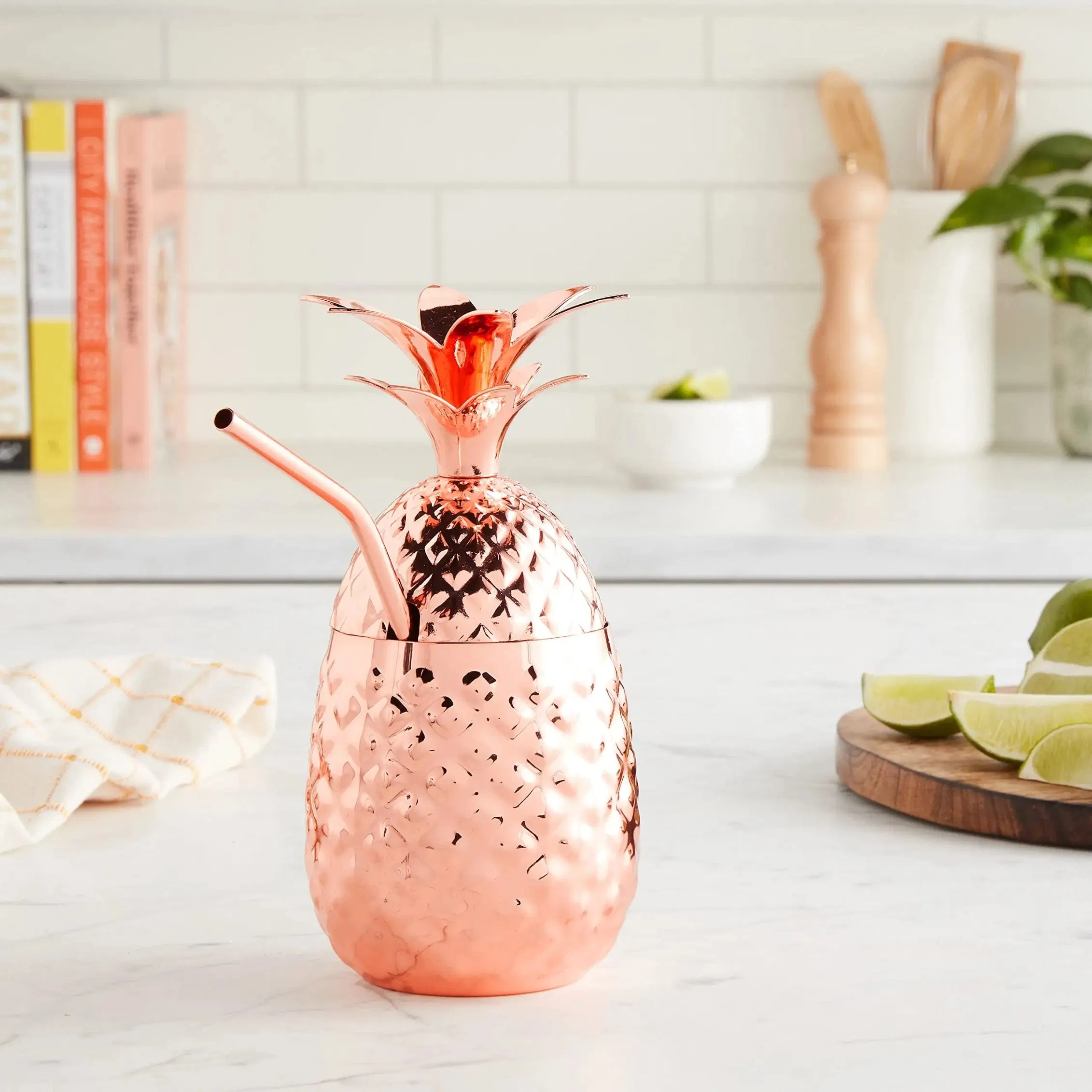 Wholesale Popular Moscow Tumbler Bar Stainless Steel Pineapple Cup with Straw