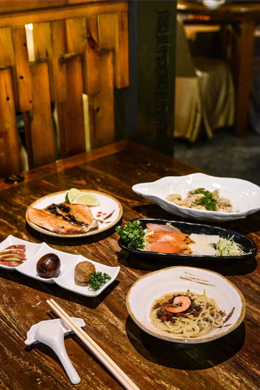 3-Divided Sauce Dish Melamine Tableware Barbecue Hot Pot Sauce Dish