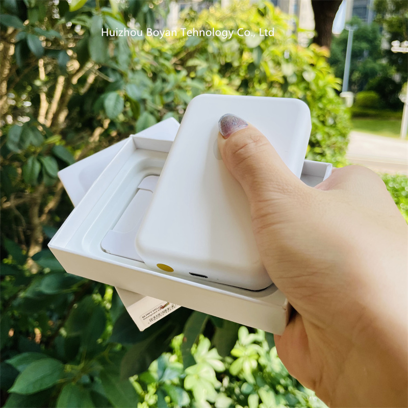 Top Quality Light Weight Power Bank Portable Charging for Devices