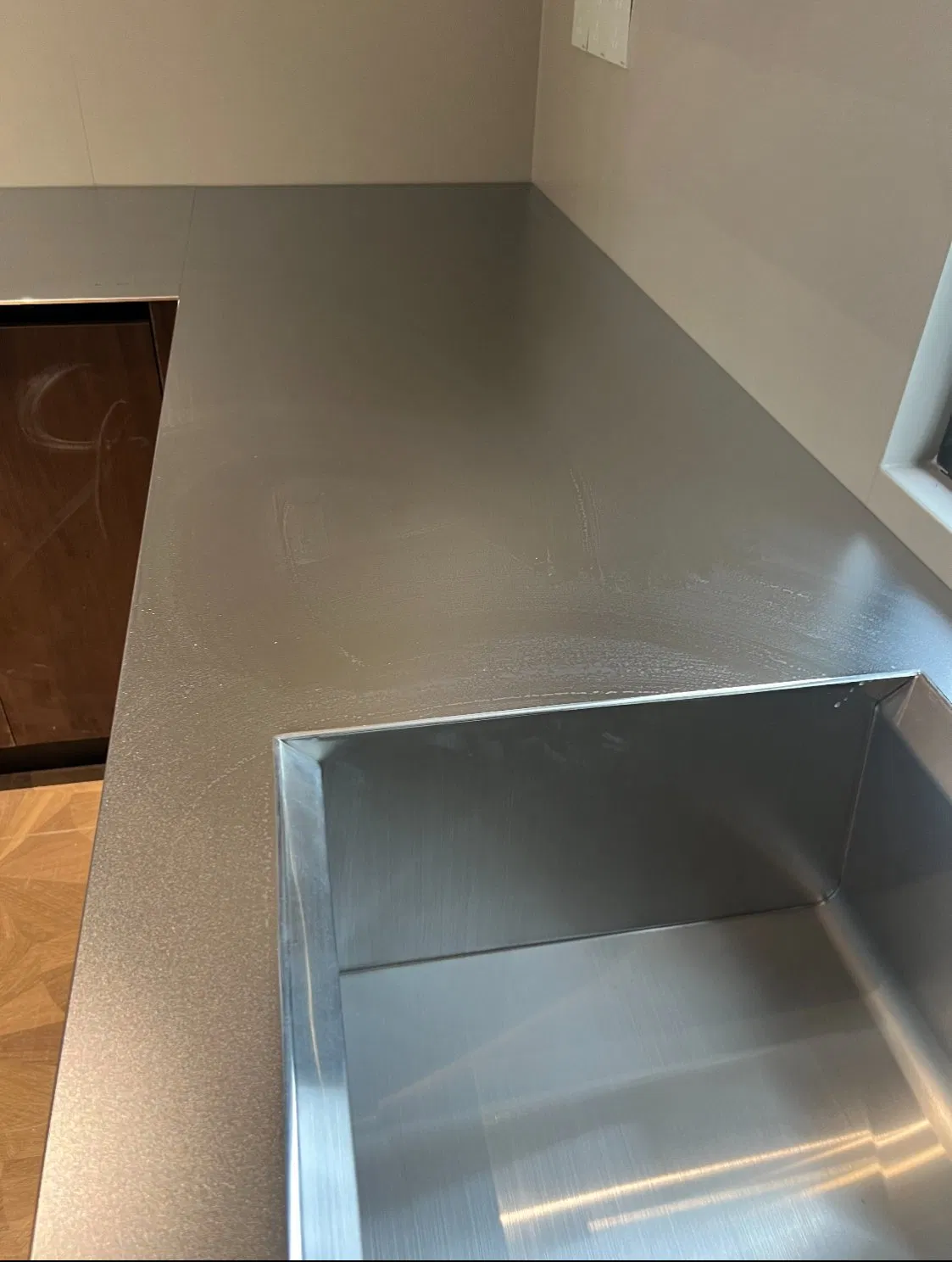 10mm 1530mm Width. Premium Solid Stainless Steel Countertop for Ultimate Kitchen Performance