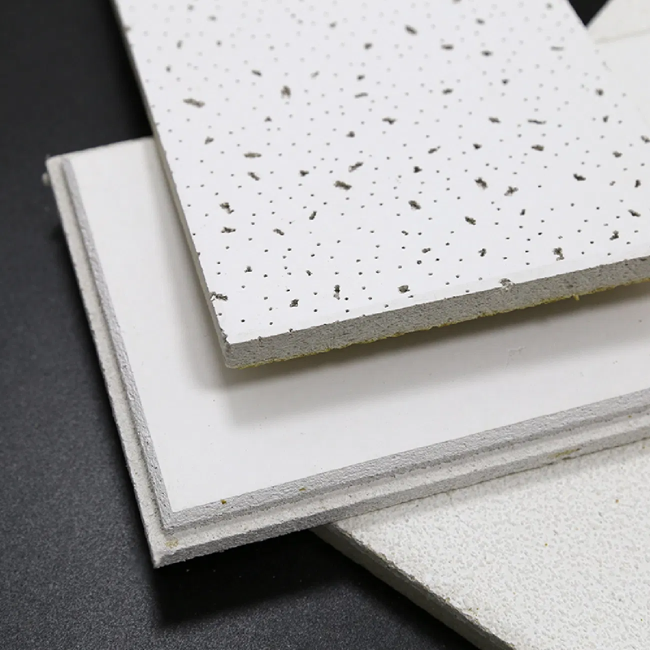 Customized Low-Voc Cost-Effective Soundproof Mineral Plasterboard Fiber Ceiling Tiles