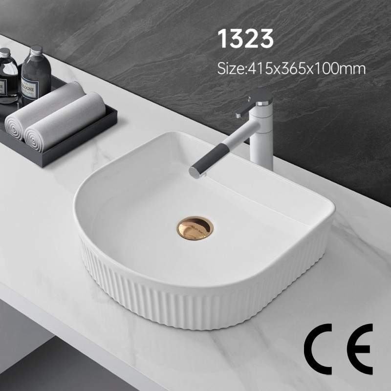 Керамическая раковина для ванной белая глянцевая