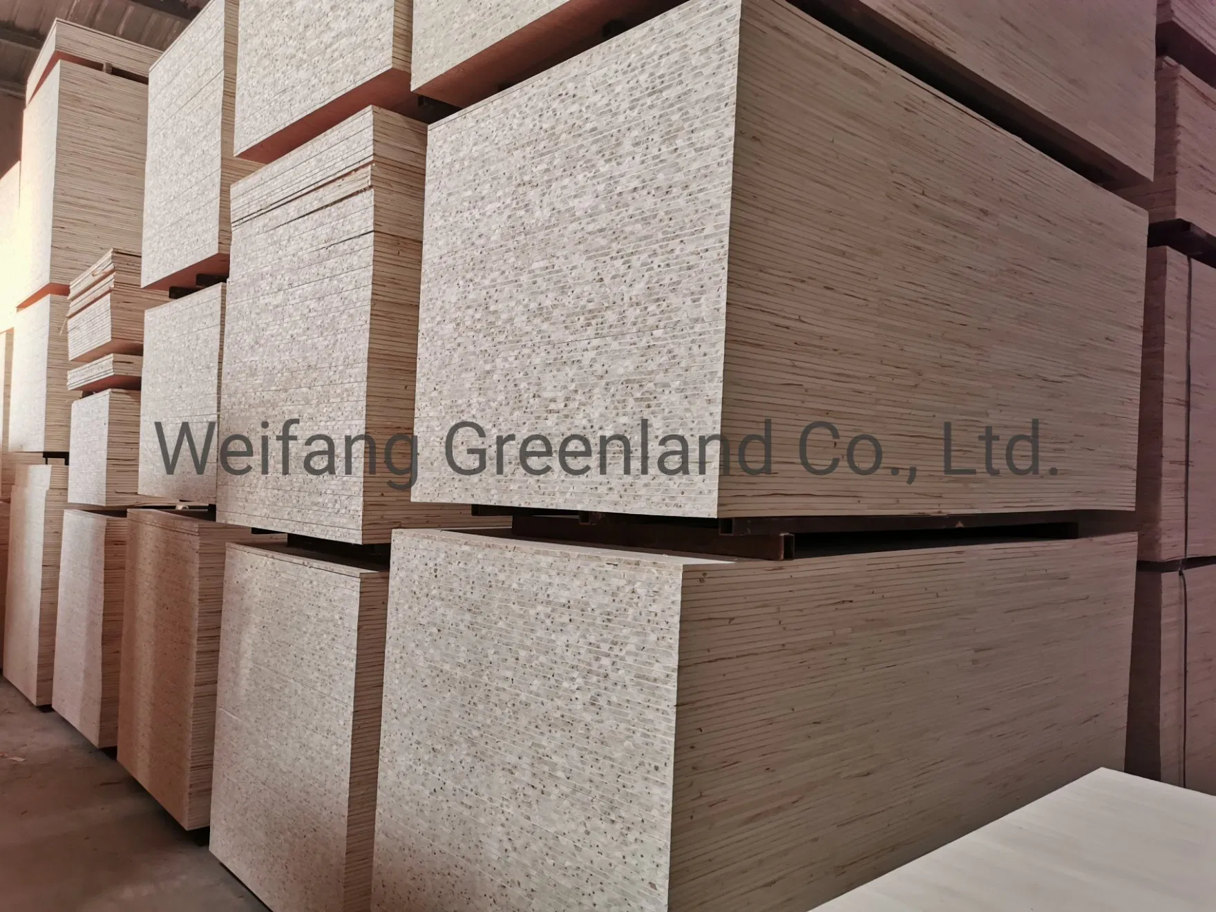 Good Quality Pine Wood Core/Falcate Core/Hardwood Core Block Board with Okume Film