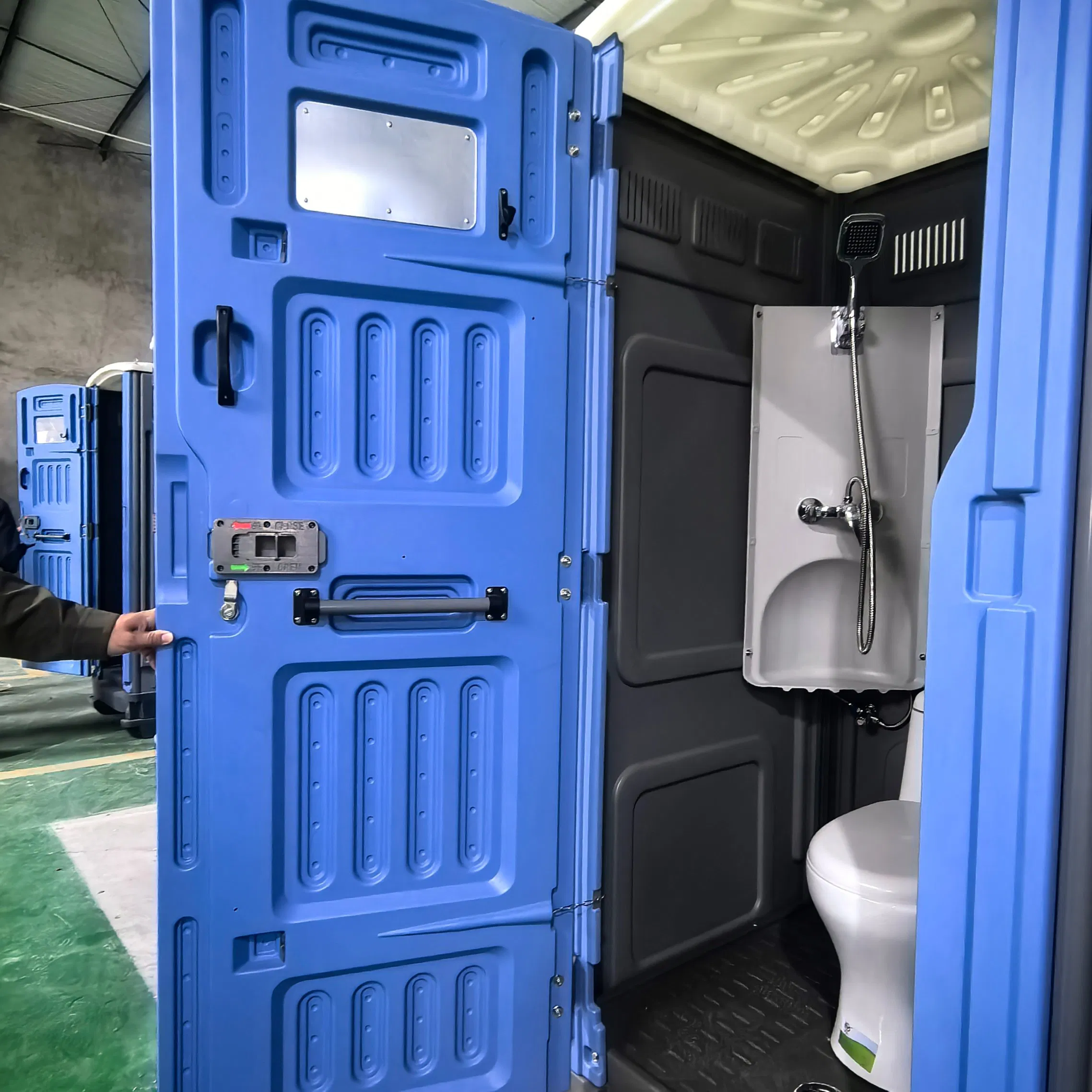 Outdoor Portable Toilets Shower Cabin Mobile Bathroom Restroom Moving