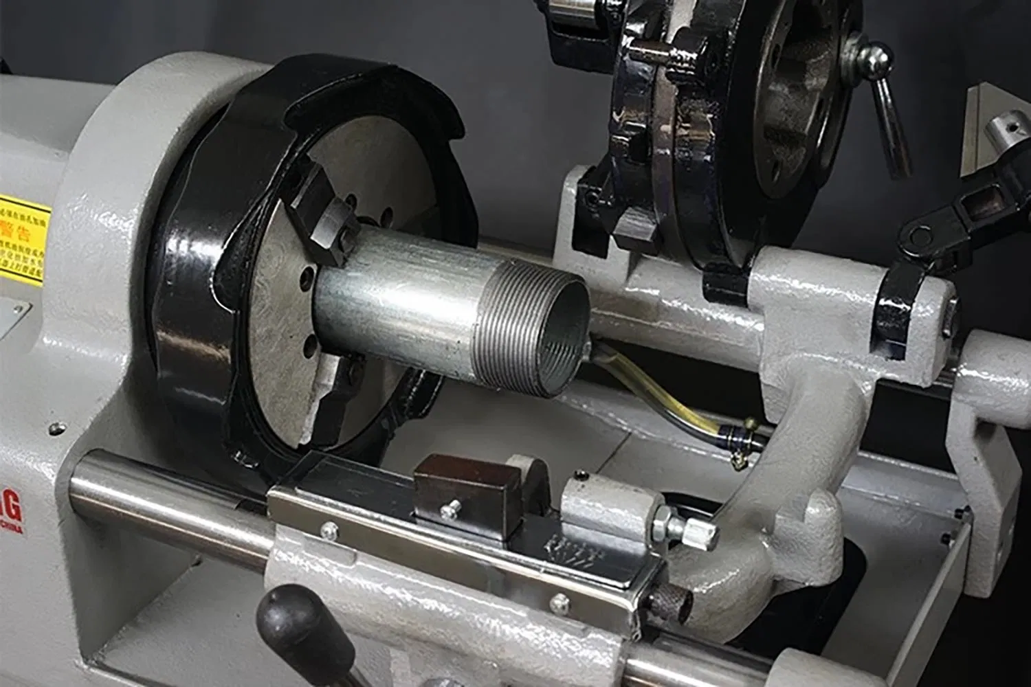 Galvanized Iron Gi Pipe Threading Machine 1100W 1/2"-4"