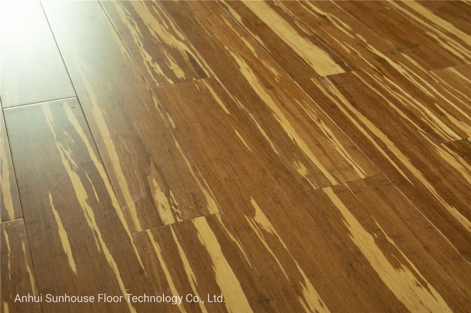 Паркетная доска из бамбука Tiger/Zebra, угольный/натуральный