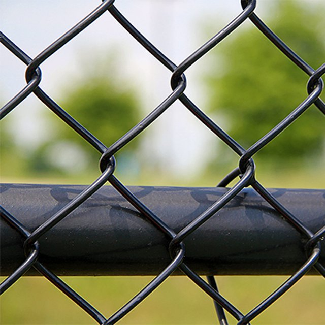 Wholesale Used 6FT Black Animal Weaving Chain Link Fence and Poles 100 Meter Roll