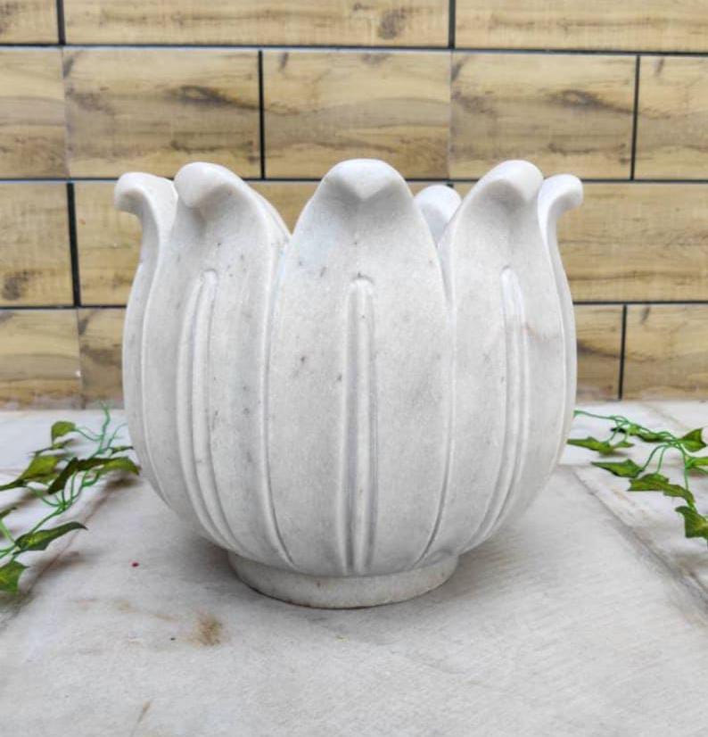 Декор садовый мраморный белый большой