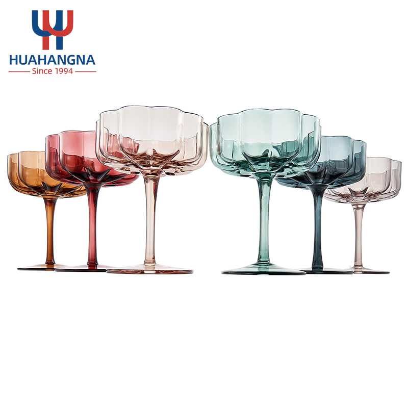Wholesale Decorative Creative Flower Petal Martini Glass Wedding Vintage Petal Shape Glassware