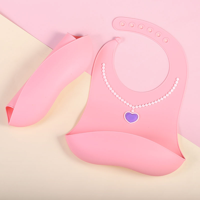 2023 Hot Selling BPA Free Adjustable Silicone Baby Feeding Bibs