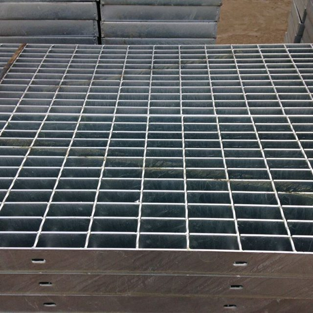 High Quality Galvanised Serrated Steel Grating