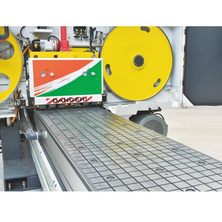 Станок ленточнопильный горизонтальный по дереву