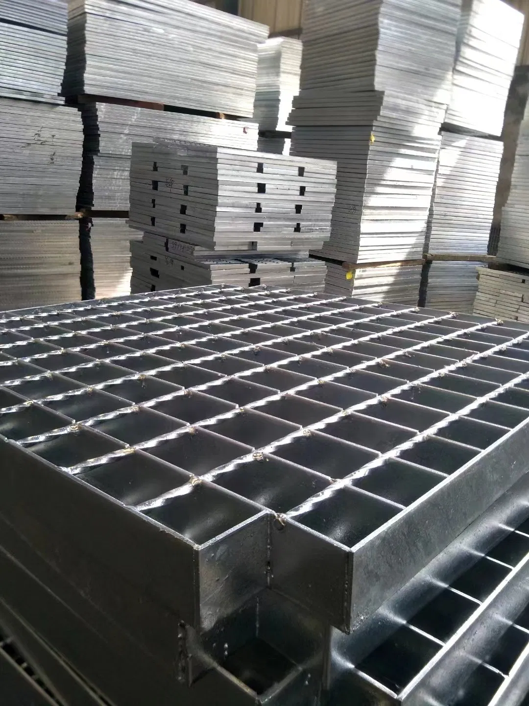 Africa Popular Using Galvanized Steel Water Tank Tower with Water Tank