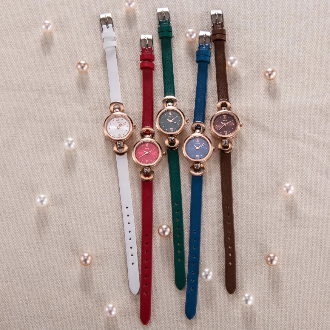 Fashion Students Quartz Ultra Thin Geneva Bracelet Ladies Watch Wy-120