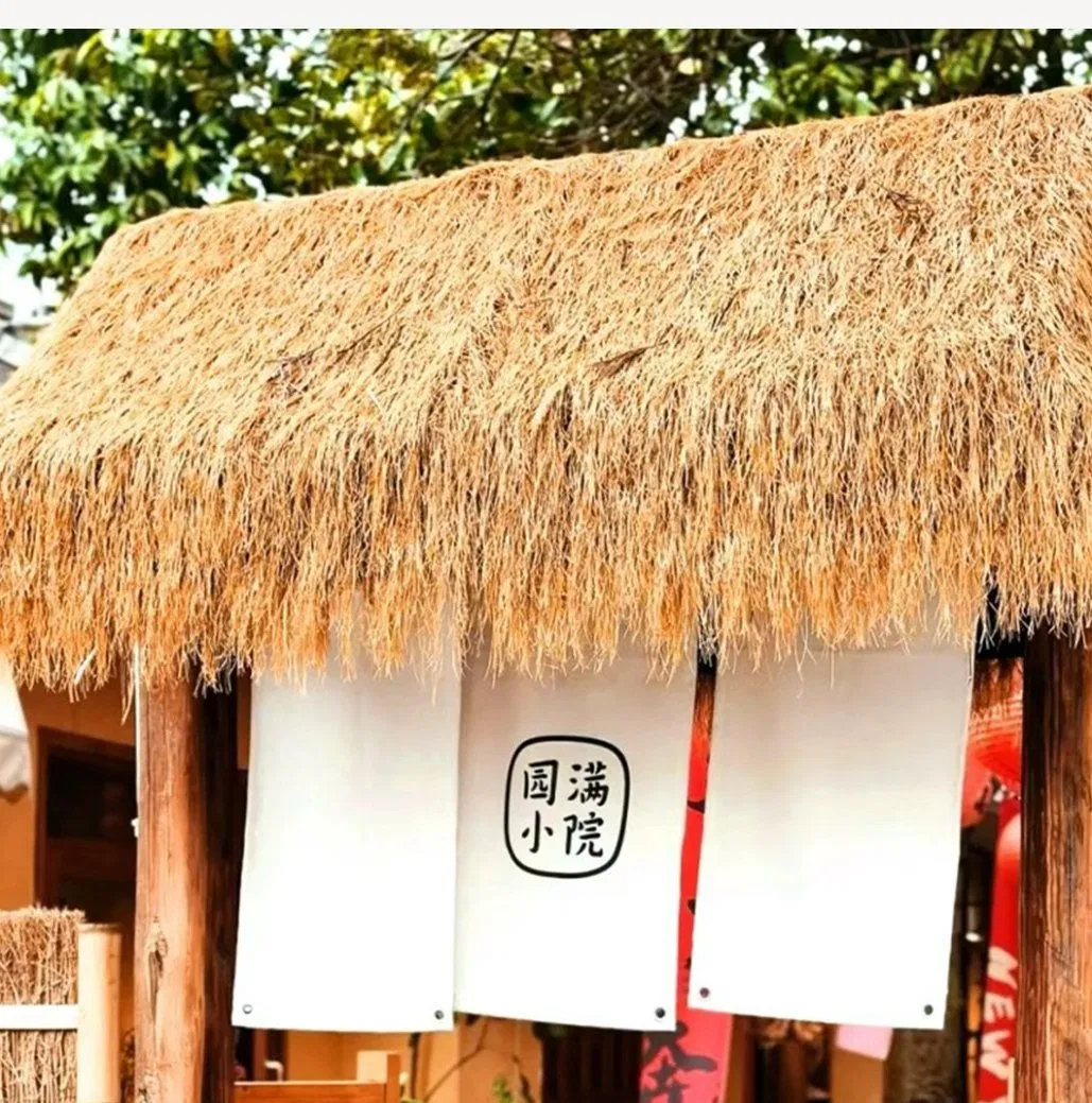 Fireproof Synthetic Thatch Mat for Cozy Cottages