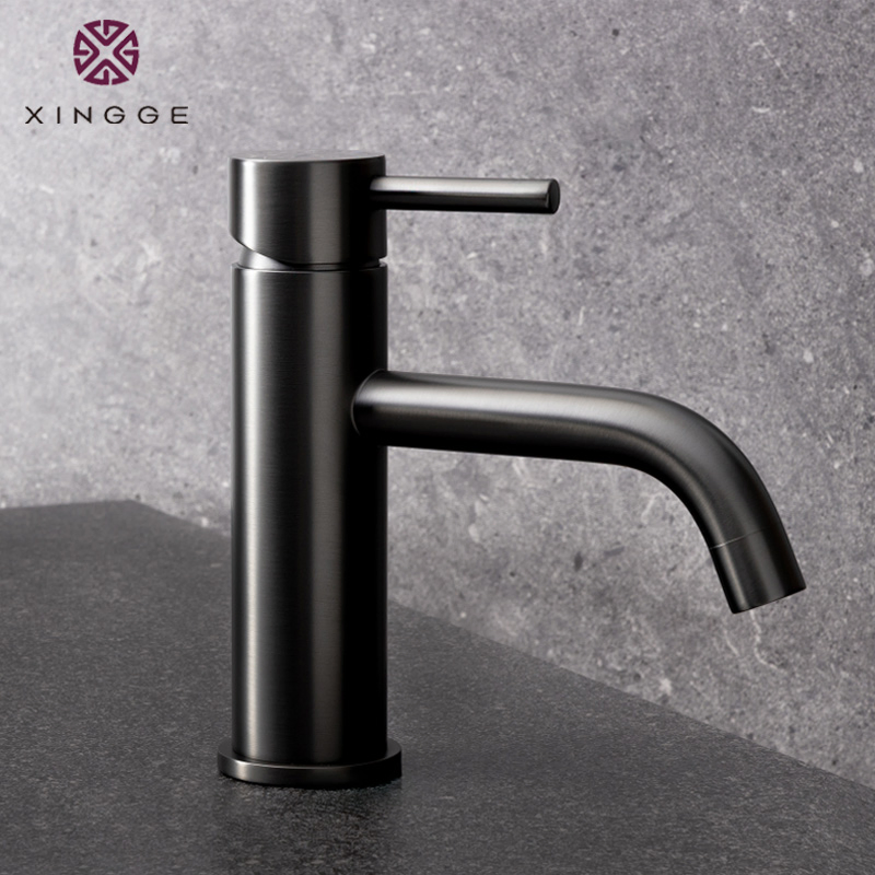 Elegant Chrome Waterfall Faucet for Kitchen and Luxury Sanitary Ware Bathroom Faucet