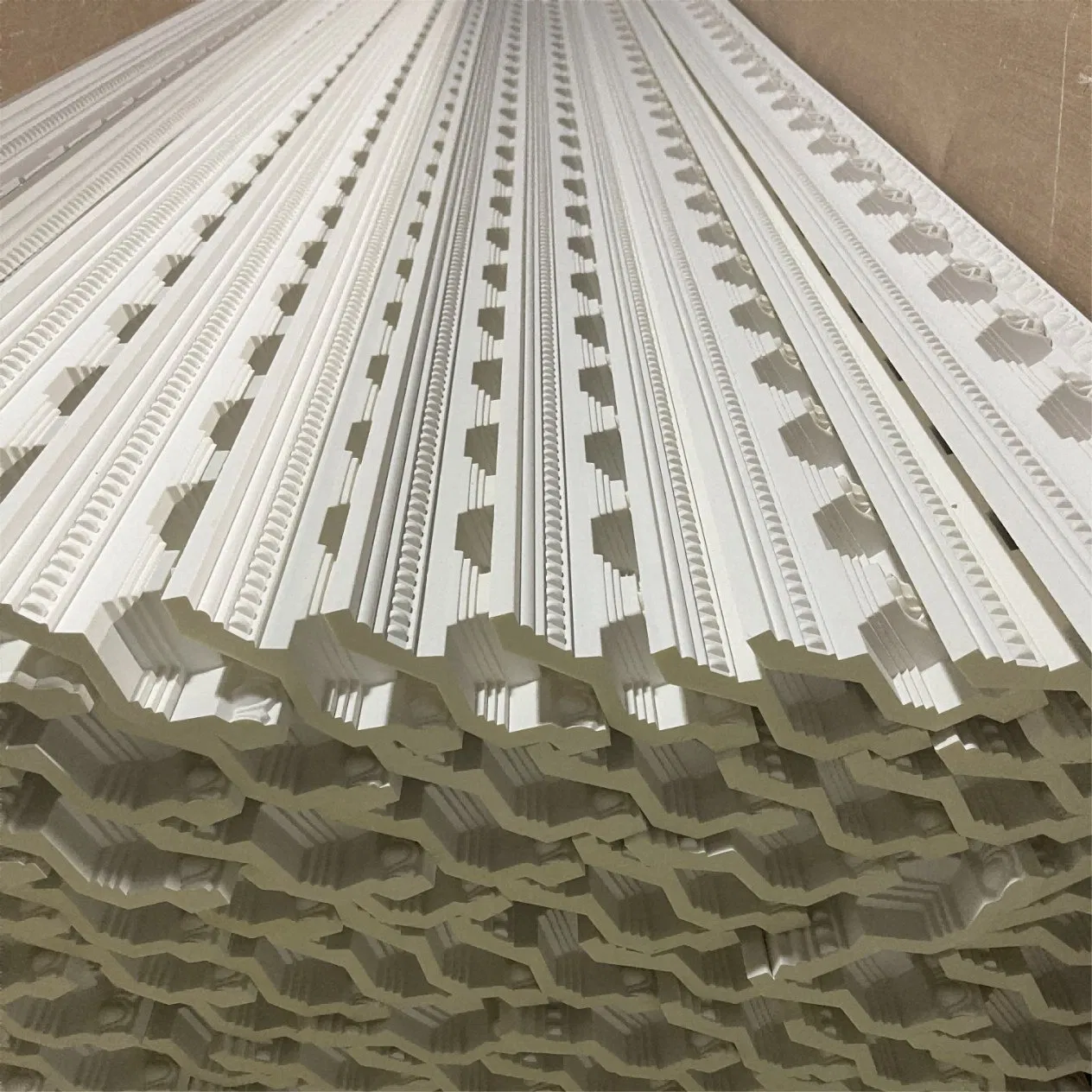 Auuan Factory Wholesale Ceiling Cornice and Wall Panel Decorative Molding PU Molding Cornice From Guangzhou Supplier