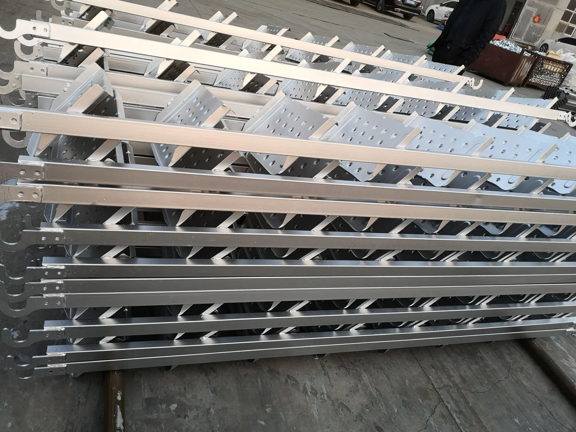 Q235 Pre-Galvanized 450*1800*1725*2493mm for Stair Case