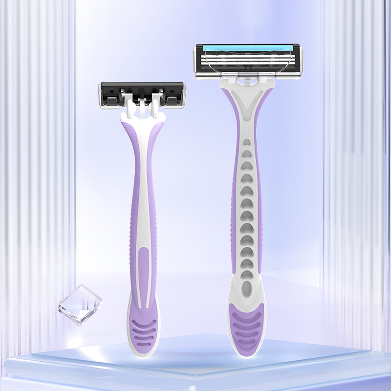 Premium Triple-Layer Blade Razor for Women's Smooth Skin