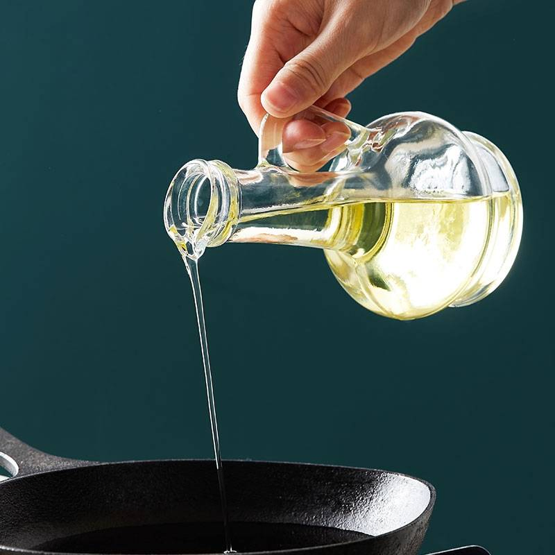 Manufacturer Supply Glass Bottle Square Green Olive Oil Bottle 500 Ml 1000ml with Matching Lid