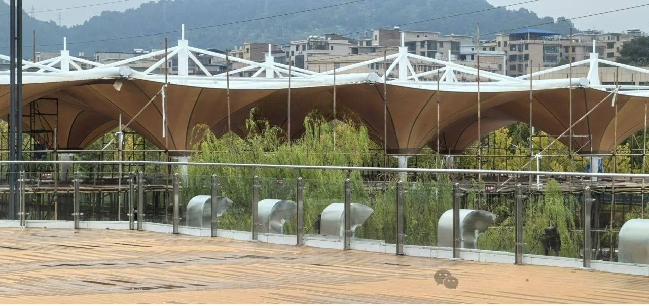 Steel Structure Tensile Membrane Building Warehouse for Hill Lodge Villa Hotel Cafe