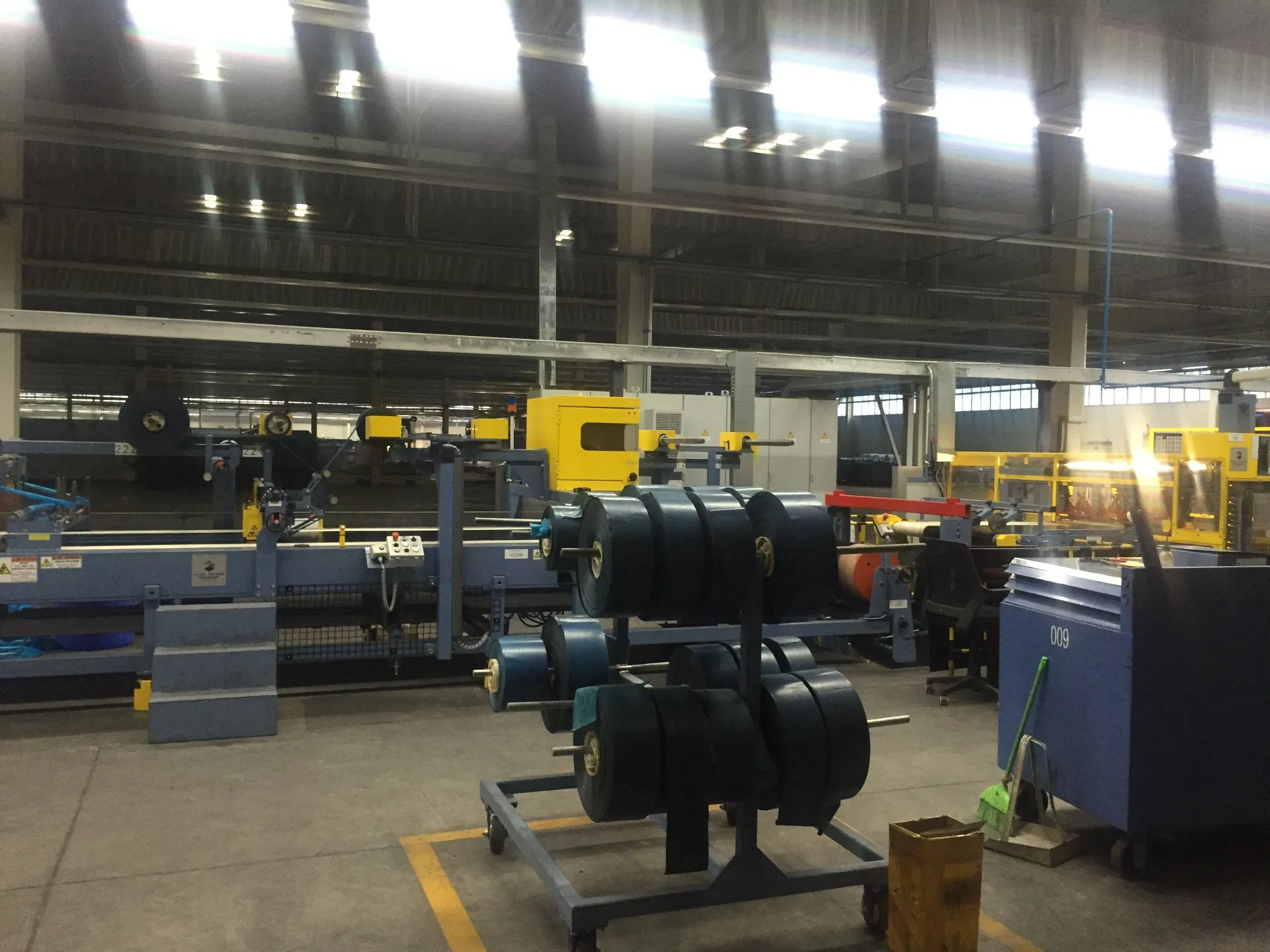 Шина 9.00-16 8PR для песка и пустыни