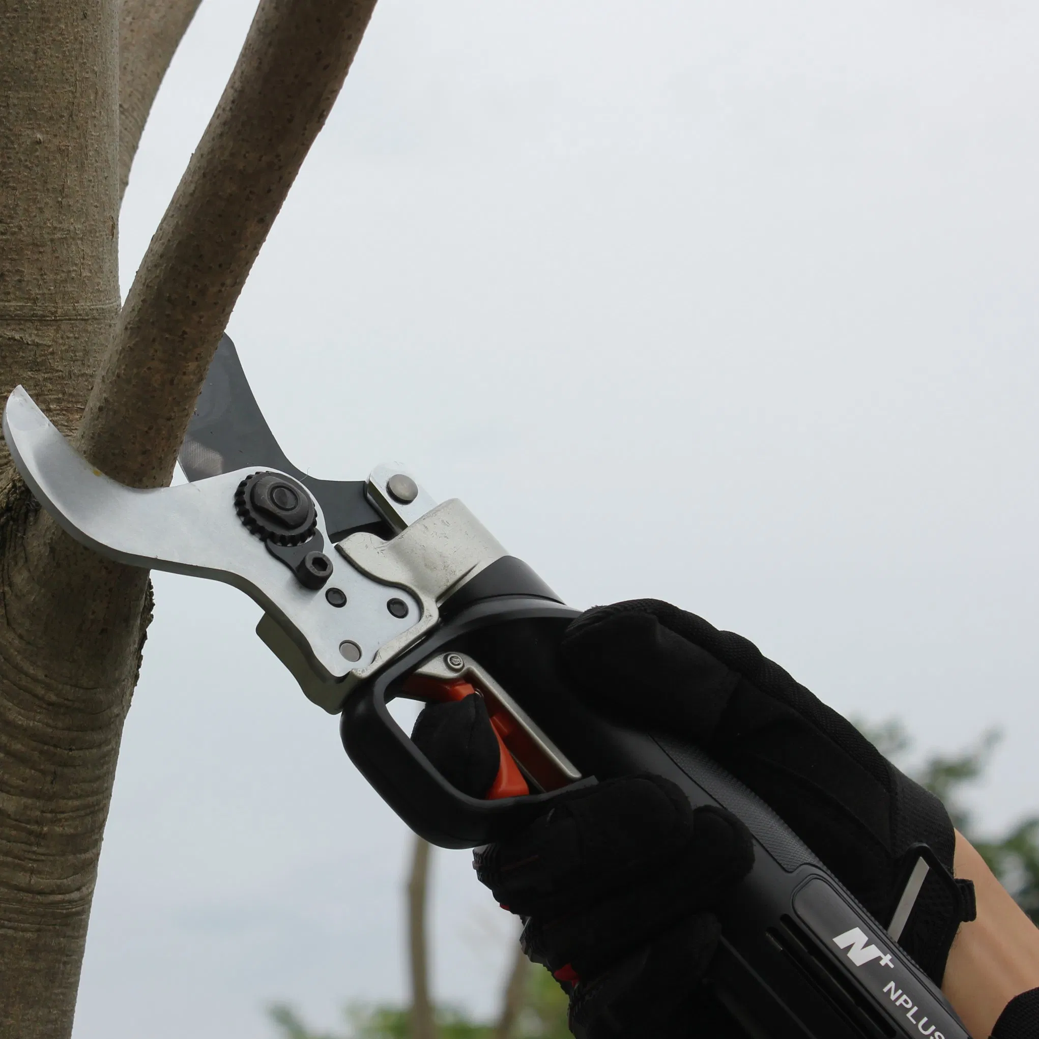 Newest 36V 8.5ah Lithium Battery Powered Electric Pruning Shears for All Trees