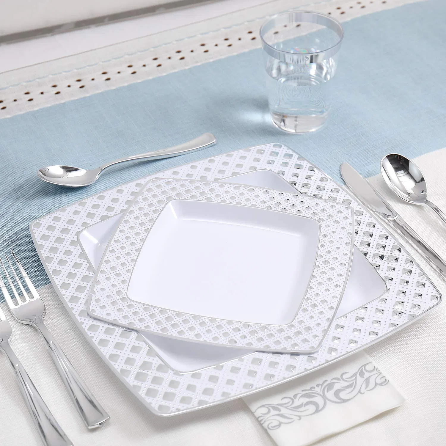 Elegant Silver Plastic Square Plates with Diamond Design