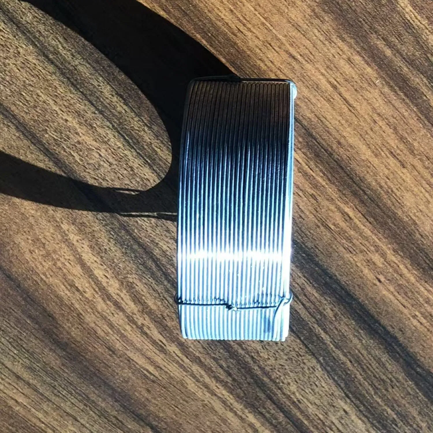 Мягкая черная вязальная проволока в ПВХ-оболочке, малая бухта