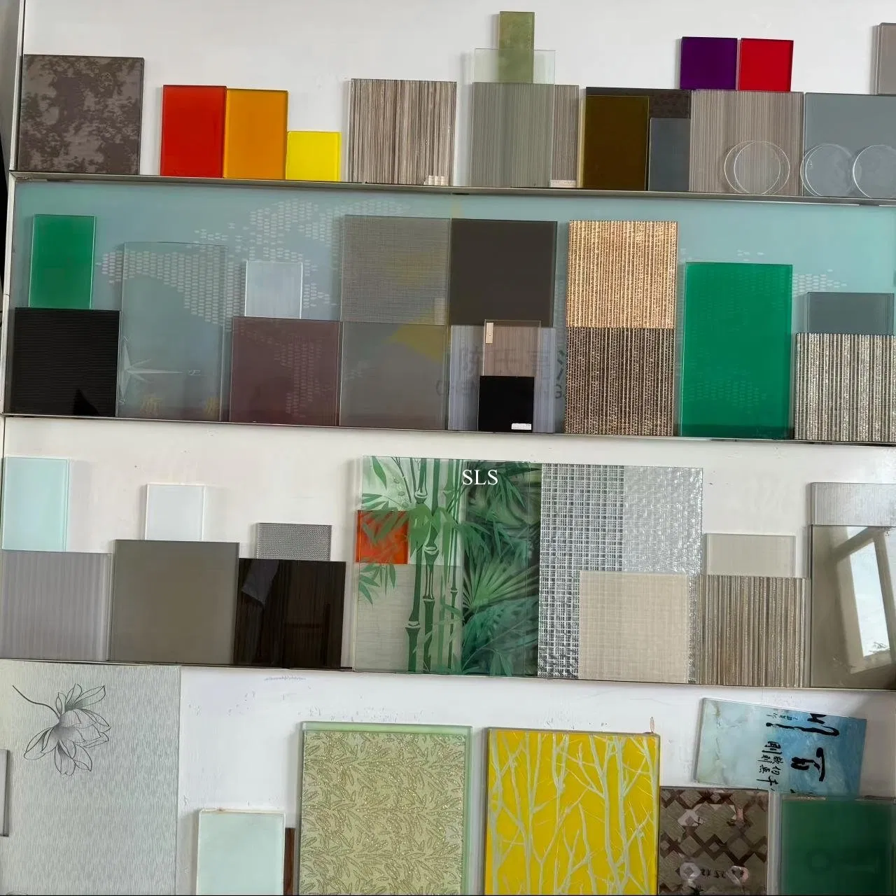 Wholesale Price Mesh Wired Fabric Laminated Glass Different Decoration Laminated Glass