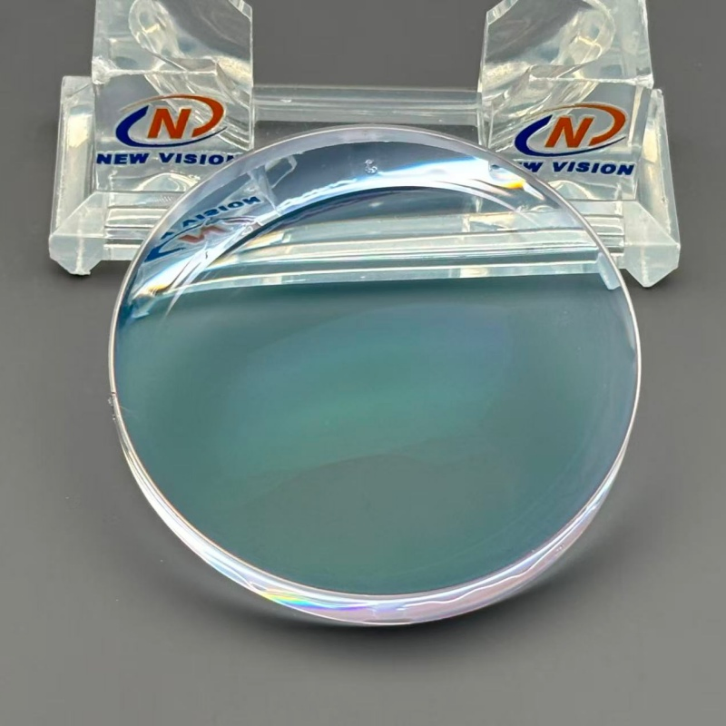 Ultra-Thin 1.67 Mr-10 Blue Cut Photogray Shmc High Cylinder Optical Eyegalsses Lens