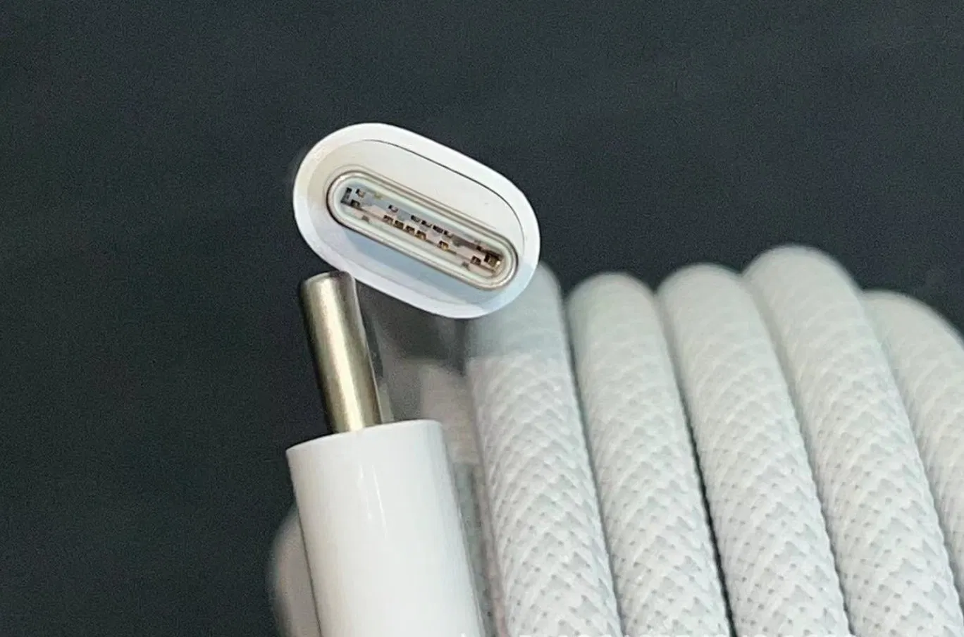 Factory Wholesale 60W 240W Type C Braided Cable USB-C-C Fast Charging Cable for IP15