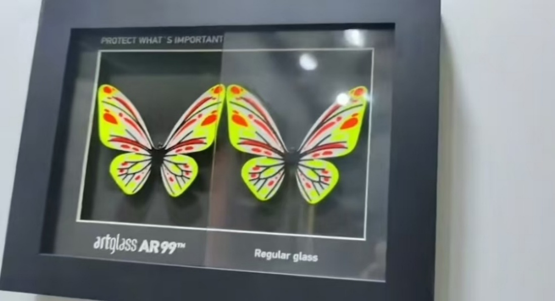 High Performance Ar Coated Glass for Automotive Navigation with Glare Reduction