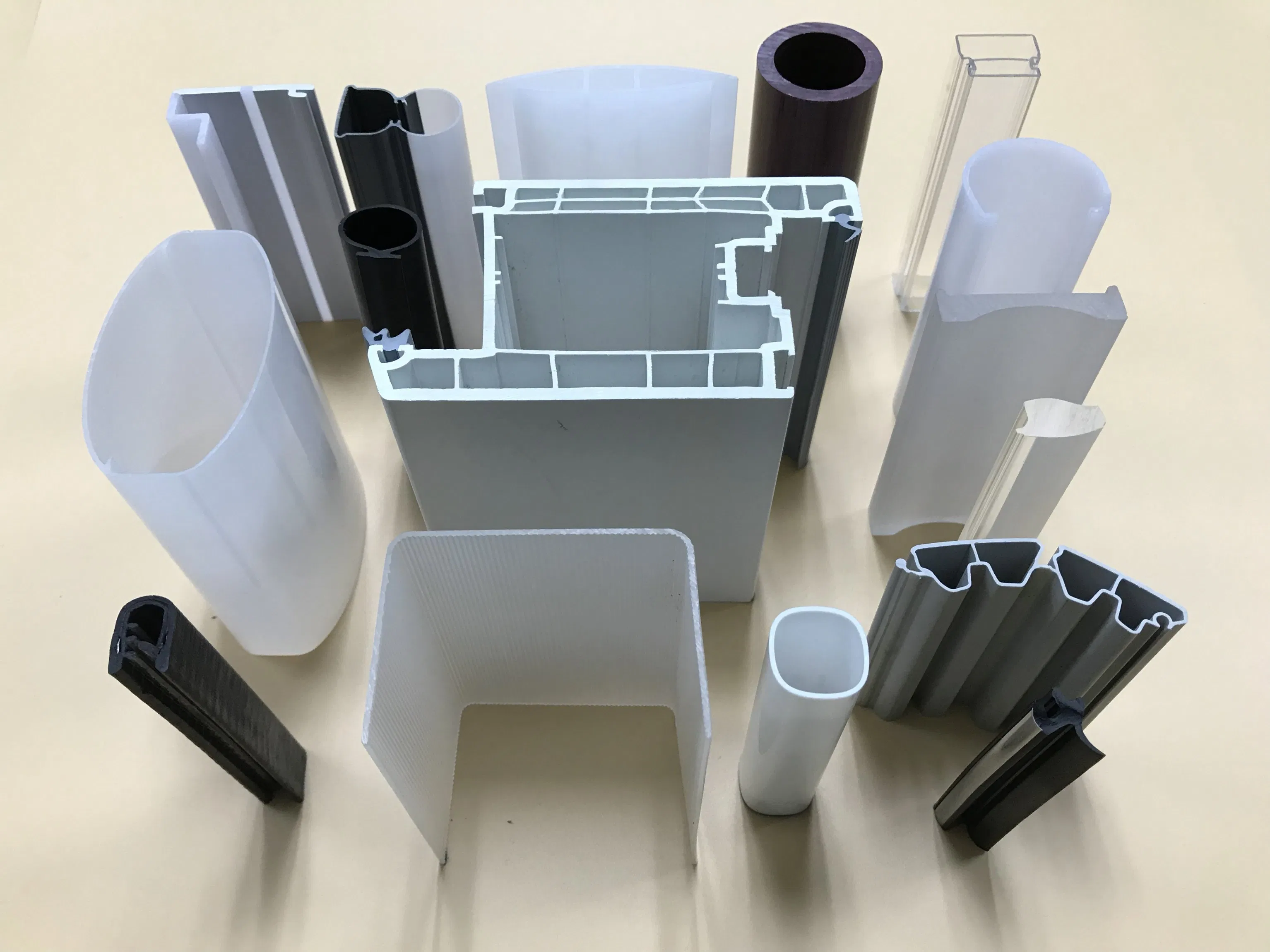 PC/PMMA/PS/PVC/PPO/PE/PP/POM Plastic Injection Profiles