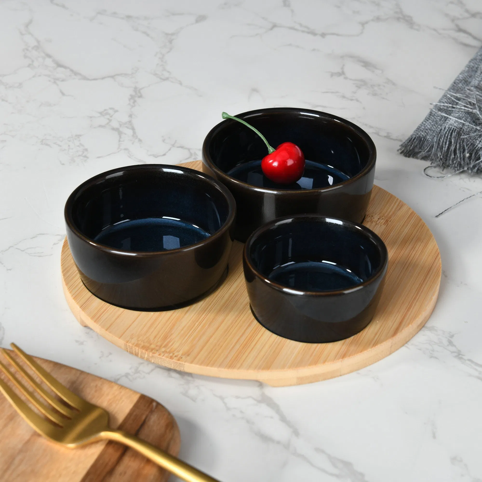 Ceramic Servingware Porcelain Set of 3 Serving Bowl with Bamboo Tray