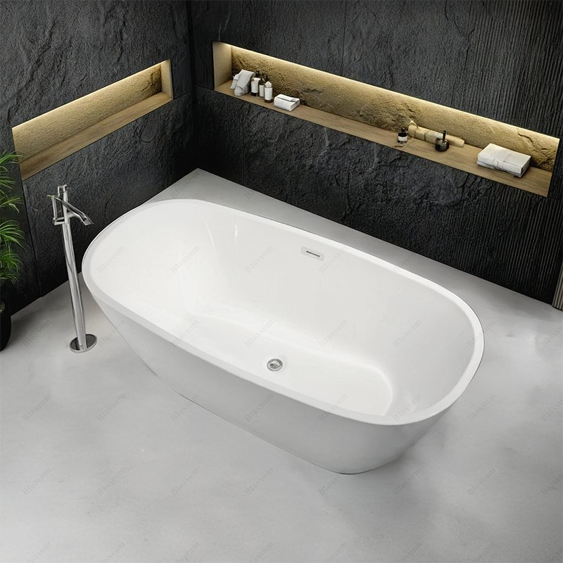 Акриловая ванна повышенной прочности со стальными ножками